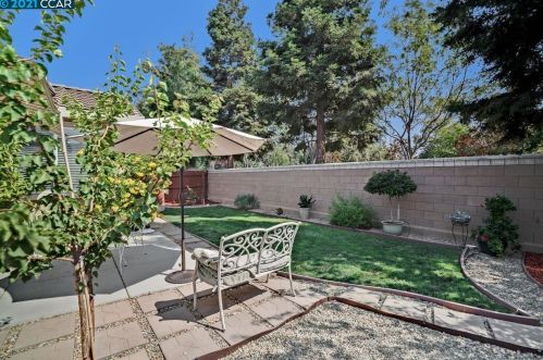 225 Silver Bell Way, Oakley CA  94561-2363 exterior