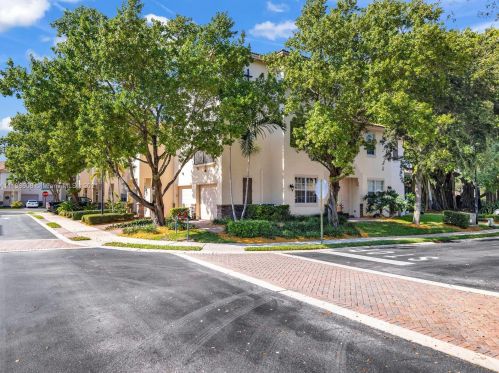 111 Stone Harbor Way, Delray Beach FL  33444-3407 exterior
