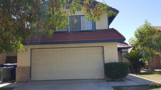 8213 Willowglen Dr, Bakersfield, CA 93311-2302