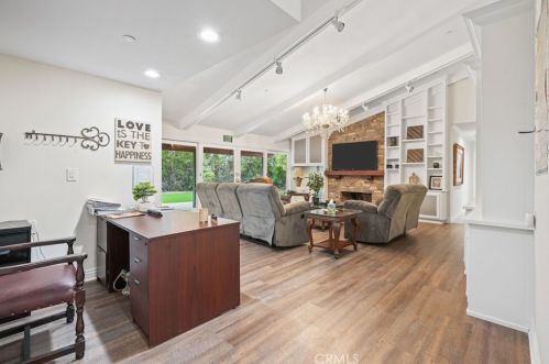 644 Mariposa Dr, Redlands CA  92373-7354 exterior