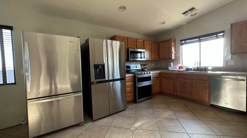 9805 Verbena Dr, Desert Hot Springs CA  92240-1908 exterior