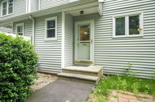 100 Northampton Ln, Plainville, CT 06062-1249