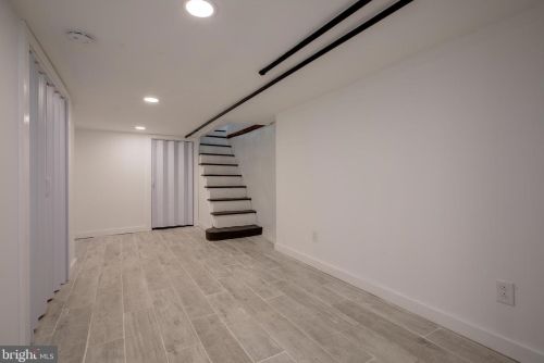 121 Mercy St, Philadelphia PA  19148-2613 exterior
