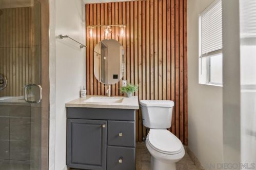 750 Smith Dr, Vista CA  92084-4428 exterior