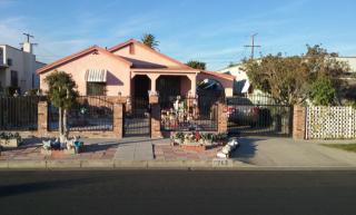 743 94th St, Los Angeles, CA 90044-4716