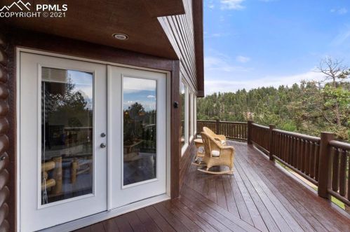 117 Rabbit Cir, Twin Rock, CO 80816-8103