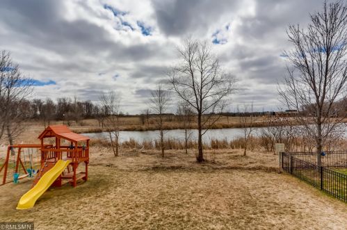 1136 Kerber Pass, Chaska MN 55318-5402 exterior