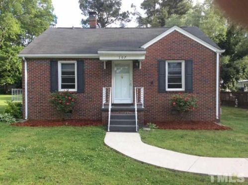 107 Rayland St, Oxford, NC 27565-2544