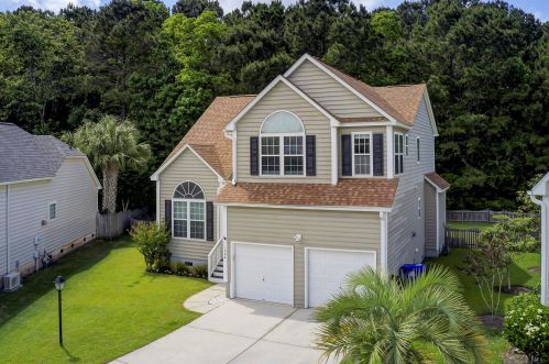 1064 Willoughby Ln, Mount Pleasant SC  29466-9038 exterior