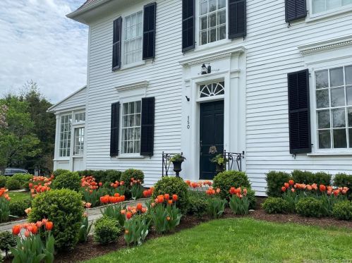 150 South St, Litchfield CT  06759-4006 exterior