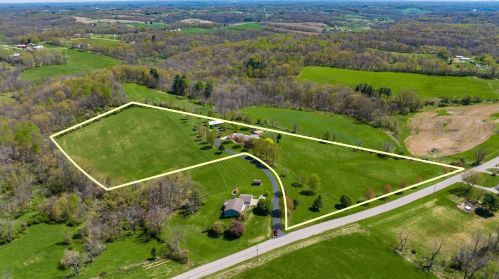 2306 Wesley Chapel Rd, Zanesville OH  43701-9334 exterior