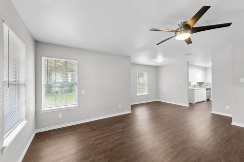 316 Bradshaw St, Denton TX  76205-0062 exterior