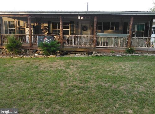 188 Douty Dr, Hedgesville, WV 25427-7271