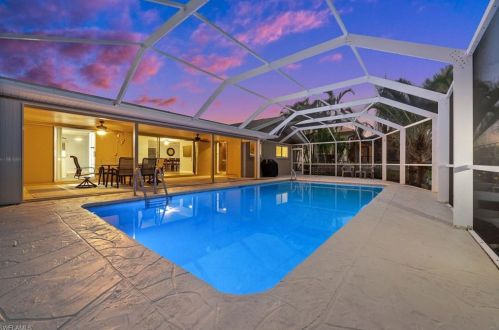4927 2nd Ave, Cape Coral, FL 33914-7198