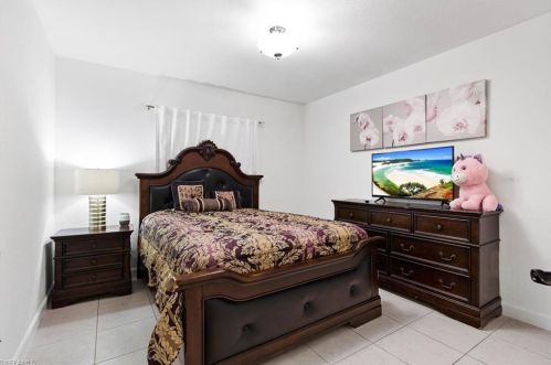 3845 27th Ave, Naples FL  34117-7131 exterior