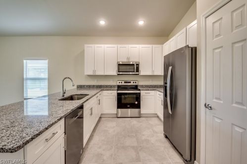 416 6th Ave, Cape Coral FL  33990-0011 exterior