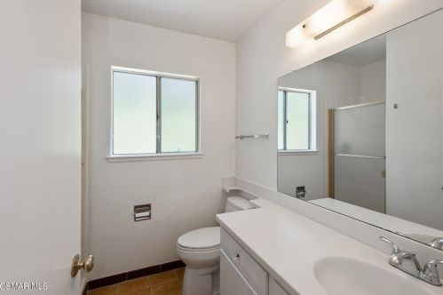 643 Dana Dr, Santa Paula CA  93060-1614 exterior