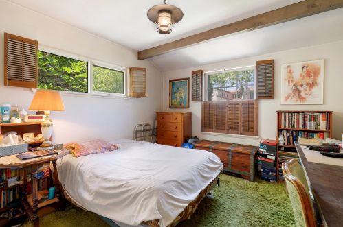 12622 Sarah St, North Hollywood CA  91604-1115 exterior