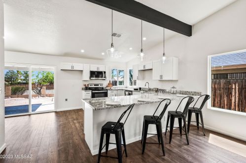 7081 Camino Triste, Tucson AZ  85746-7985 exterior