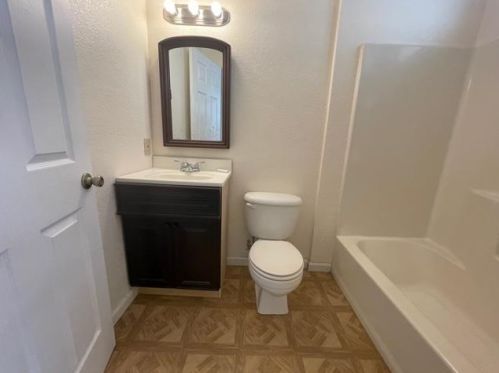 32 7th St, Greenfield CA  93927-5613 exterior