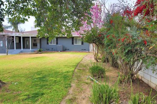 1378 1st Ave, Upland CA  91786-3220 exterior