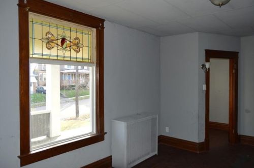 305 Leasure Ave, New Castle, PA 16101-2330