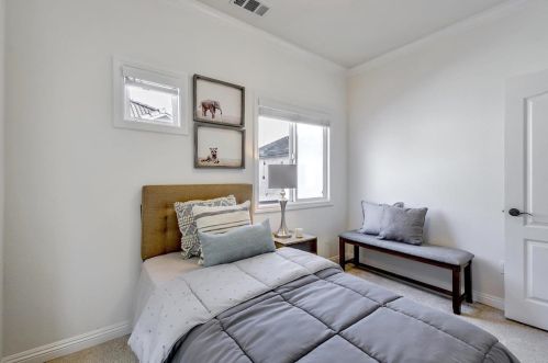 876 Winchester Blvd, San Jose CA 95128-3762 exterior