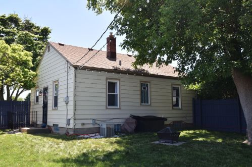 7544 Nash St, Milwaukee WI  53216-1923 exterior