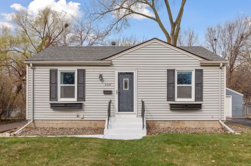 3334 Wyoming Ave, Minneapolis, MN 55426-3806