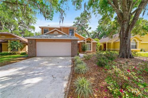 1725 Waterbeach Ct, Apopka, FL 32703-7654
