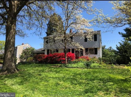 147 Crossfield Rd, Norristown, PA 19406-2238