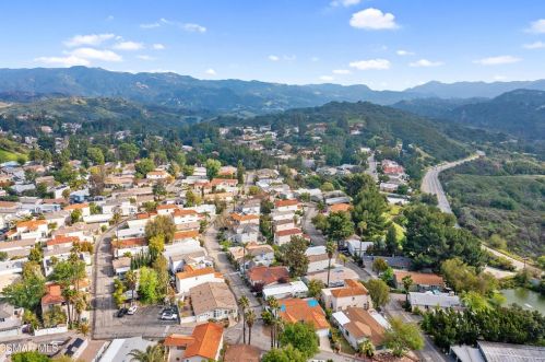 142 Pueblo Ln, Topanga CA  exterior