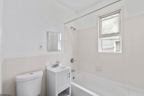 227 Hollywood Ave, East Orange NJ  07018-3941 exterior