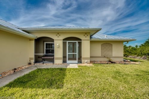 110 Preston St, Lehigh Acres, FL 33974-9453