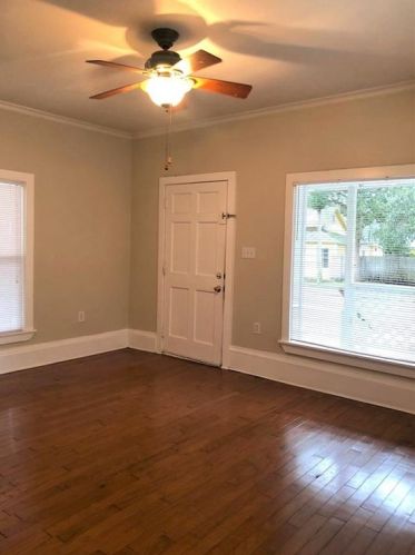 215 5th St, Sanford, FL 32771-1908