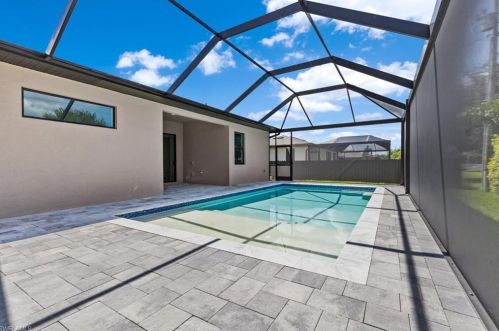 5010 16th Pl, Cape Coral, FL 33914-6909