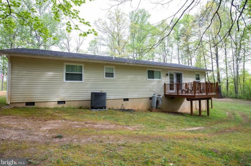 6109 Towles Mill Rd, Spotsylvania VA  22551-3227 exterior