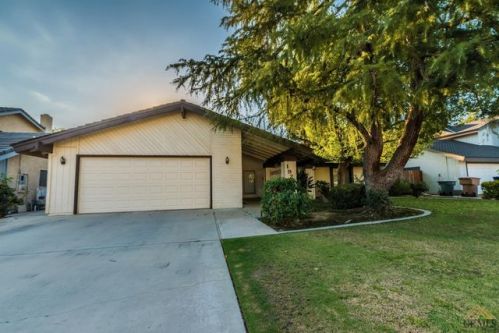 1921 Glenbarr Ct, Bakersfield, CA 93309-4259