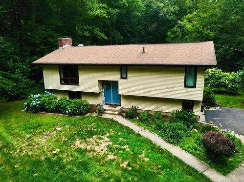 31 Schnoor Rd, Deep River, CT 06419-1163