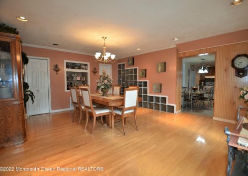 22 Weaverville Rd, East Freehold, NJ 07728-8191