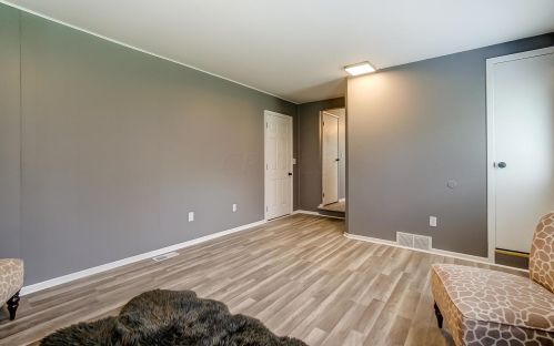 1075 Chenonceaux Dr, Marion OH  43302-6734 exterior