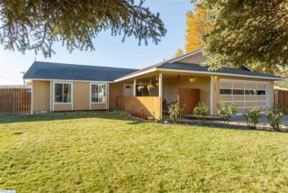 701 48th Ave, Kennewick, WA 99337-4529
