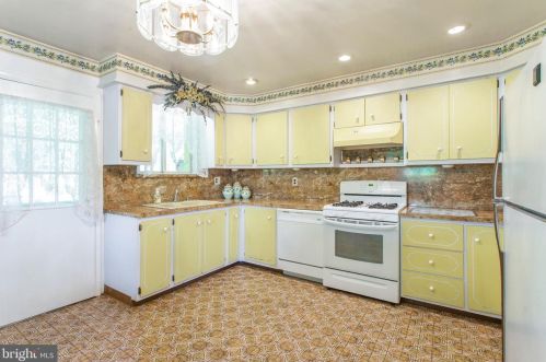 913 Catherine Ave, Woodlyn PA  19094-1002 exterior