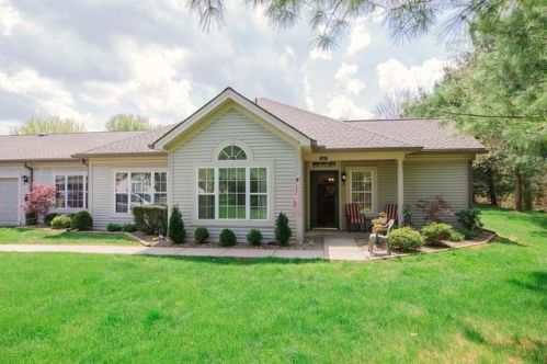 67 Stone Ridge Blvd, Hermitage, PA 16148-9175