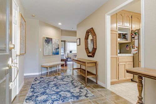 1422 Coolidge Dr, Woodland, CA 95776-6759