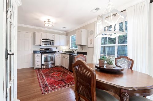 1291 Center Lake Dr, Mount Pleasant SC  29464-7419 exterior