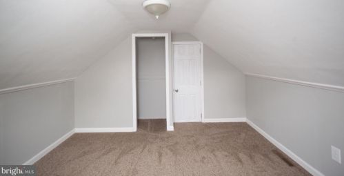 208 Beaver Dr, Gloucester NJ  08031-2902 exterior