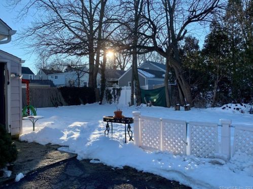 25 Ponus Ave, Stamford, CT 06902-7413
