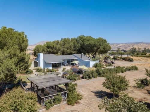37736 Road 197, Woodlake, CA 93286-9762