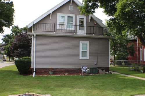 2402 Clark St, Manitowoc WI  54220-4438 exterior